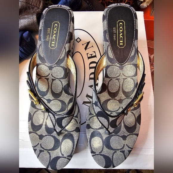 AUTHENTIC COACH SIGNATURE C WEDGE SANDALS SIZE 11 - Picture 1 of 8